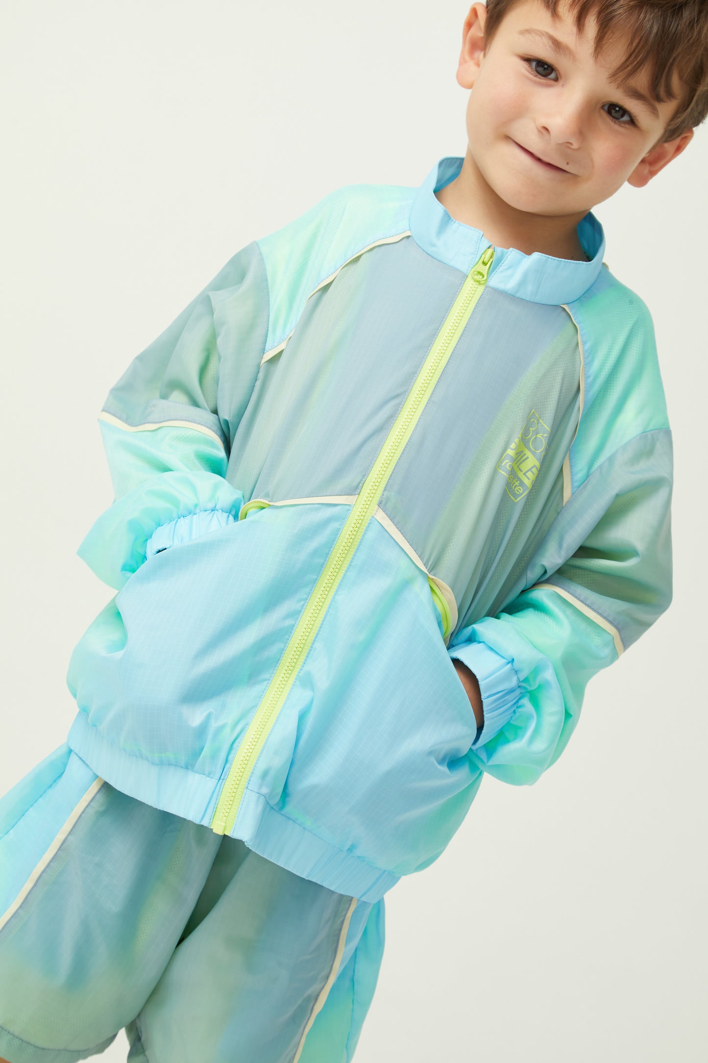 NYLON RUNNER WINDBREAKER